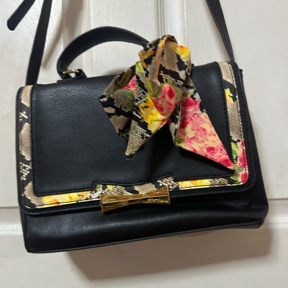 Betsey Johnson Elegant Black Handbag with Floral/Snakeskin Scarf Accent - Picture 4 of 4